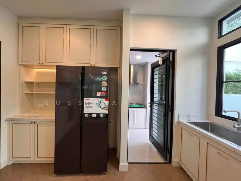 Nantawan Rama 9 - New Krungthepkreetha, Bangkok, Saphan Sung, Bangkok, 5 Bedrooms, 302 sqm, Single Detached House For Rent, by Bussara Sri-At, 500500781 - DDproperty.com