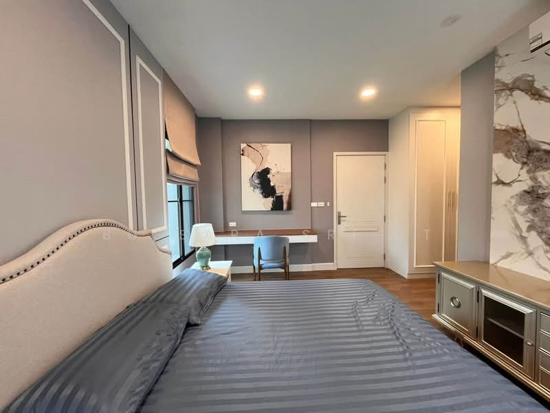 Nantawan Rama 9 - New Krungthepkreetha, Bangkok, Saphan Sung, Bangkok, 5 Bedrooms, 302 sqm, Single Detached House For Rent, by Bussara Sri-At, 500500781 - DDproperty.com