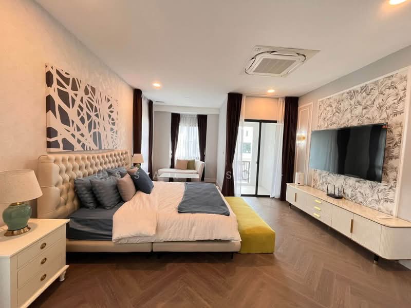 Nantawan Rama 9 - New Krungthepkreetha, Bangkok, Saphan Sung, Bangkok, 5 Bedrooms, 302 sqm, Single Detached House For Rent, by Bussara Sri-At, 500500781 - DDproperty.com