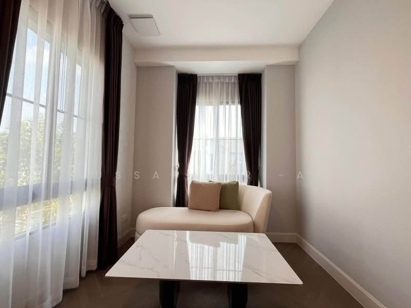 Nantawan Rama 9 - New Krungthepkreetha, Bangkok, Saphan Sung, Bangkok, 5 Bedrooms, 302 sqm, Single Detached House For Rent, by Bussara Sri-At, 500500781 - DDproperty.com