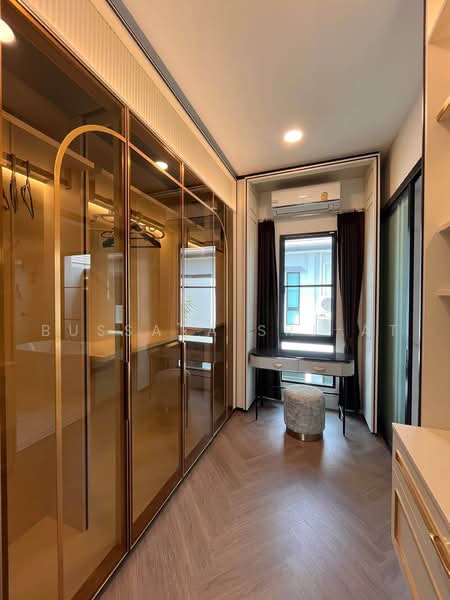 Nantawan Rama 9 - New Krungthepkreetha, Bangkok, Saphan Sung, Bangkok, 5 Bedrooms, 302 sqm, Single Detached House For Rent, by Bussara Sri-At, 500500781 - DDproperty.com