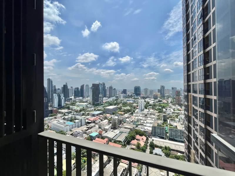 Oka Haus Sukhumvit 36, Bangkok, 3399 Rama 4 Road, Khong Tan, Khlong Toei, Bangkok, 1 Bedroom, 35 sqm, Condo For Rent, by Bussara Sri-At, 500500793 - DDproperty.com