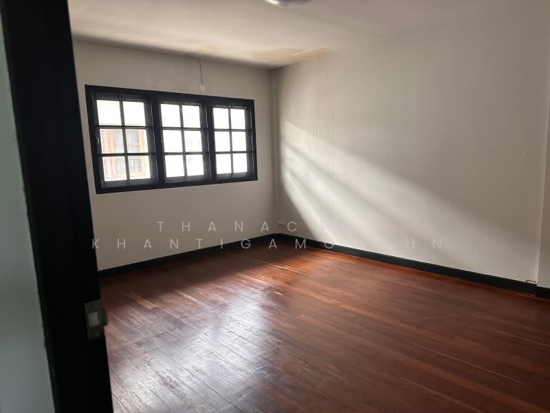3-BR Townhouse, Bangkok, Anusaowari, Bang Khen, Bangkok, 3 Bedrooms, 132 sqm, Townhouse For Rent, by Thanachot Khantigamongun, 500500805 - DDproperty.com
