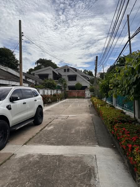 3-BR Townhouse, Bangkok, Anusaowari, Bang Khen, Bangkok, 3 Bedrooms, 132 sqm, Townhouse For Rent, by Thanachot Khantigamongun, 500500805 - DDproperty.com