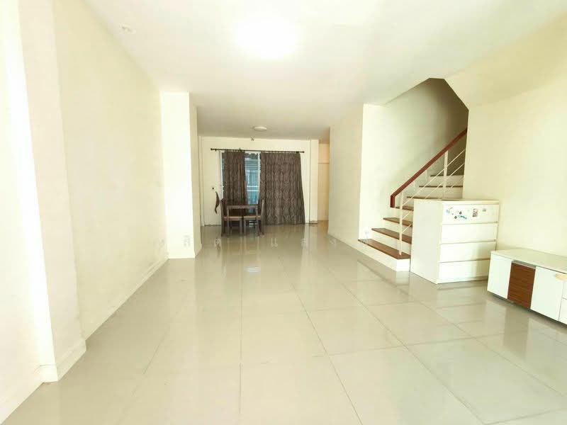 ให้เช่าทาวน์โฮม ม.เดอะเซ็นทรัล ศรีราชา, Chon Buri (Pattaya), Surasak, Si Racha, Chon Buri (Pattaya), 3 Bedrooms, 75 sqm, Townhouse For Rent, by Dusit Saengfa, 500500819 - DDproperty.com