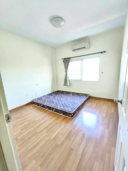 ให้เช่าทาวน์โฮม ม.เดอะเซ็นทรัล ศรีราชา, Chon Buri (Pattaya), Surasak, Si Racha, Chon Buri (Pattaya), 3 Bedrooms, 75 sqm, Townhouse For Rent, by Dusit Saengfa, 500500819 - DDproperty.com