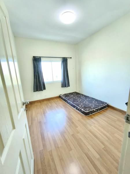 ให้เช่าทาวน์โฮม ม.เดอะเซ็นทรัล ศรีราชา, Chon Buri (Pattaya), Surasak, Si Racha, Chon Buri (Pattaya), 3 Bedrooms, 75 sqm, Townhouse For Rent, by Dusit Saengfa, 500500819 - DDproperty.com