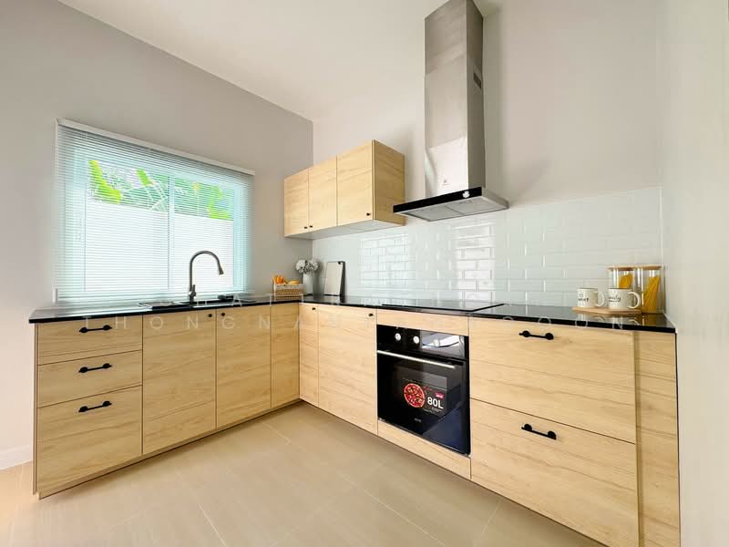 Pornthep Garden Ville, Chon Buri (Pattaya), Soi Moobaan Pornthep Garden Ville, Nong Pru, Bang Lamung (Pattaya), Chon Buri (Pattaya), 3 Bedrooms, 296 sqm, Single Detached House For Sale, by Chattrathorn Thongnantanagoon, 500500832 - DDproperty.com