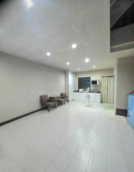 Patio Rama 2 (Soi 33), Bangkok, 282 Rama 2, Soi 33, Bangmot, Chom Thong, Bangkok, 3 Bedrooms, 200 sqm, Townhouse For Sale, by ERA Holding (Thailand) Co., Ltd., 500500870 - DDproperty.com