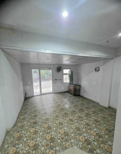 Patio Rama 2 (Soi 33), Bangkok, 282 Rama 2, Soi 33, Bangmot, Chom Thong, Bangkok, 3 Bedrooms, 200 sqm, Townhouse For Sale, by ERA Holding (Thailand) Co., Ltd., 500500870 - DDproperty.com