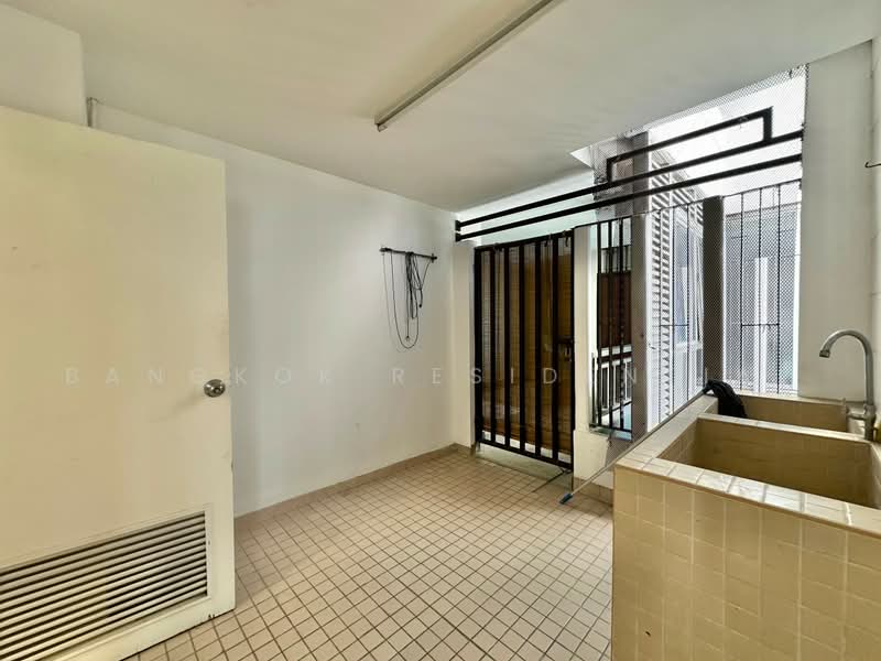 Sathorn Park Place, Bangkok, 27 Sathorn, Thung Maha Mek, Sathon, Bangkok, 4 Bedrooms, 470 sqm, Condo For Sale, by Bangkok Residential, 500500899 - DDproperty.com