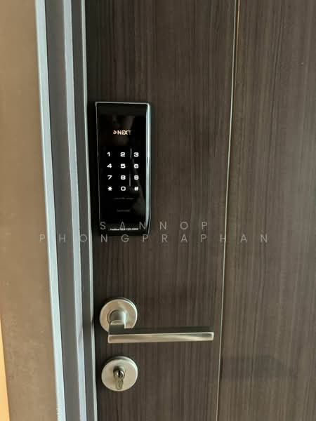 The Base Park East Sukhumvit 77, Bangkok, 99 Soi Pridi Banomyong 2, Phra Kanong Nua, Watthana, Bangkok, 1 Bedroom, 31 sqm, Condo For Rent, by Sannop Phongpraphan, 500500917 - DDproperty.com