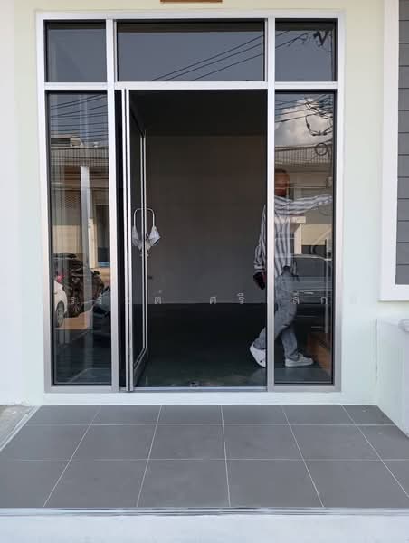For sale/rent: Newly renovated factory/warehouse, Soi Ying Charoen 1, Bang Phli-Tamru, 141 sq.wah, Samut Prakan, Bangphli Yai, Bang Plee, Samut Prakan, , 658 sqm, Warehouse/Factory For Rent, by ธีรรัชต์ ศรีเล็กดี, 500500923 - DDproperty.com