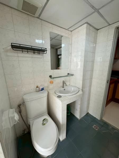 Subkaew Tower, Bangkok, 448 Soi Pracha Uthit 6 Pracha Uthit road, Huai Khwang, Bangkok, 1 Bedroom, 83 sqm, Condo For Rent, by Sannop Phongpraphan, 500500924 - DDproperty.com