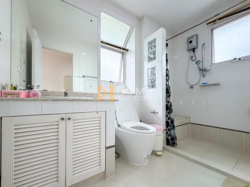 Siwalee Ratchaphruek, Nonthaburi, Ratchaphruek Road, Mahasawat, Bang Kruai, Nonthaburi, 3 Bedrooms, 240 sqm, Single Detached House For Sale, by HOME Real Estate Service, 500500965 - DDproperty.com