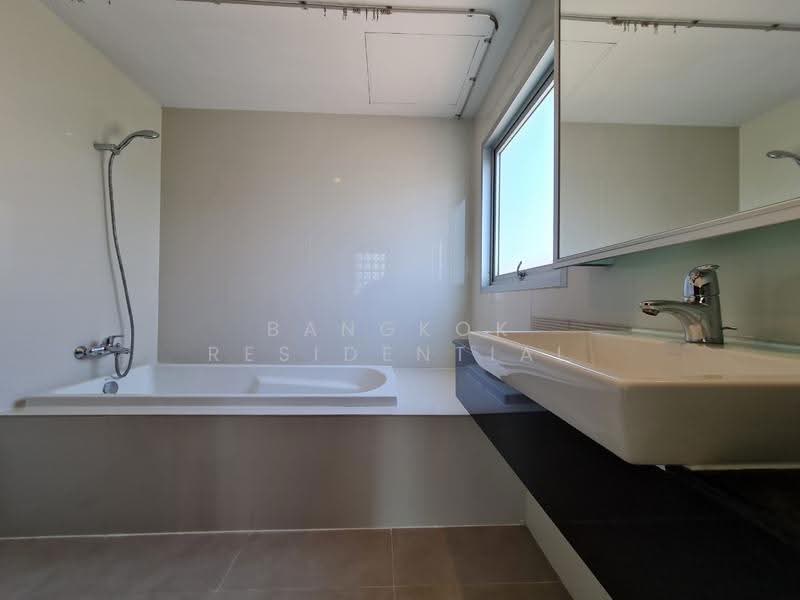 P.W.T. Mansion, Bangkok, 173/6 Soi Sukhumvit 16, Khlong Toei, Bangkok, 2 Bedrooms, 111 sqm, Apartment For Rent, by Bangkok Residential, 500500969 - DDproperty.com