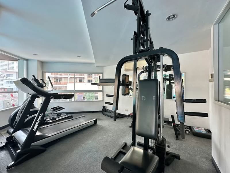 P.W.T. Mansion, Bangkok, 173/6 Soi Sukhumvit 16, Khlong Toei, Bangkok, 2 Bedrooms, 111 sqm, Apartment For Rent, by Bangkok Residential, 500500969 - DDproperty.com