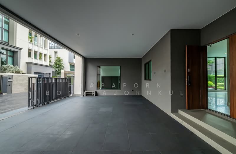 95E1 (Ninety-Five East One), Bangkok, 95 Soi Yothin Phattana 3, Khlong Chan, Bang Kapi, Bangkok, 4 Bedrooms, 846 sqm, Single Detached House For Sale, by Prapaporn Boonkajonkul, 500501008 - DDproperty.com