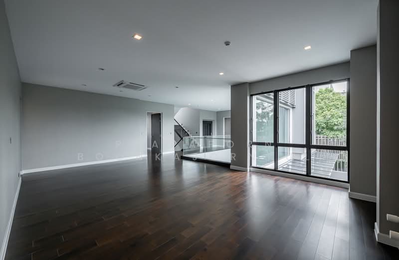 95E1 (Ninety-Five East One), Bangkok, 95 Soi Yothin Phattana 3, Khlong Chan, Bang Kapi, Bangkok, 4 Bedrooms, 846 sqm, Single Detached House For Sale, by Prapaporn Boonkajonkul, 500501008 - DDproperty.com