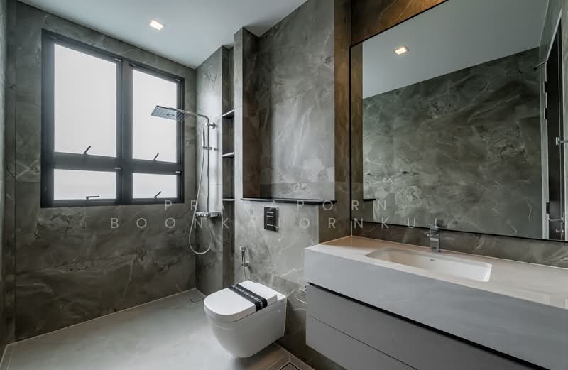 95E1 (Ninety-Five East One), Bangkok, 95 Soi Yothin Phattana 3, Khlong Chan, Bang Kapi, Bangkok, 4 Bedrooms, 846 sqm, Single Detached House For Sale, by Prapaporn Boonkajonkul, 500501008 - DDproperty.com