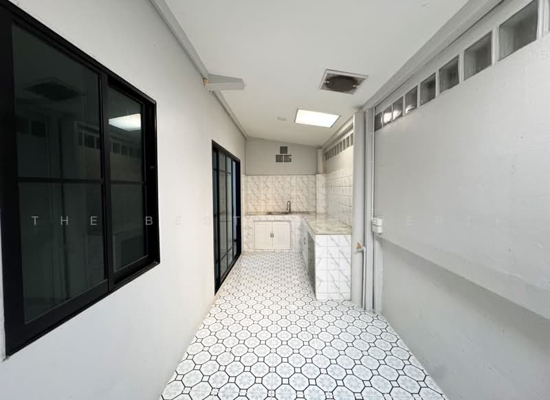 Piyawararom 1 Bang Bua Thong, Nonthaburi, Soi Piyawararom Village, Bang Bua Thong, Nonthaburi, 4 Bedrooms, 100 sqm, Townhouse For Sale, by The Best Property อุ๋ย, 500501016 - DDproperty.com