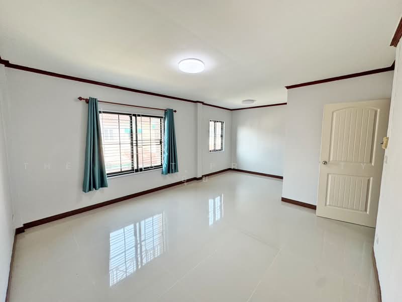 Piyawararom 1 Bang Bua Thong, Nonthaburi, Soi Piyawararom Village, Bang Bua Thong, Nonthaburi, 4 Bedrooms, 100 sqm, Townhouse For Sale, by The Best Property อุ๋ย, 500501016 - DDproperty.com