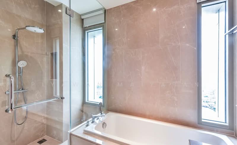 Magnolias Waterfront Residences, Bangkok, 259 Charoen Nakhon Road, Khlong Ton Sai, Khlong San, Bangkok, 4 Bedrooms, 174 sqm, Condo For Rent, by Piyawan Maiyapan, 500501075 - DDproperty.com