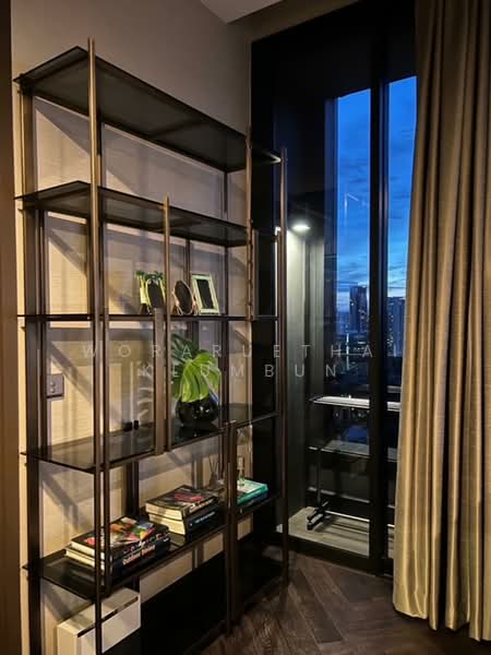 The Esse Sukhumvit 36, Bangkok, Soi Sukhumvit 36, Sukhumvit Road, Phra Kanong, Khlong Toei, Bangkok, 1 Bedroom, 42 sqm, Condo For Rent, by Woraruethai Klumbun, 500501112 - DDproperty.com