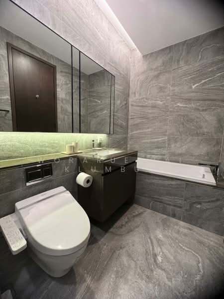 The Esse Sukhumvit 36, Bangkok, Soi Sukhumvit 36, Sukhumvit Road, Phra Kanong, Khlong Toei, Bangkok, 1 Bedroom, 42 sqm, Condo For Rent, by Woraruethai Klumbun, 500501112 - DDproperty.com