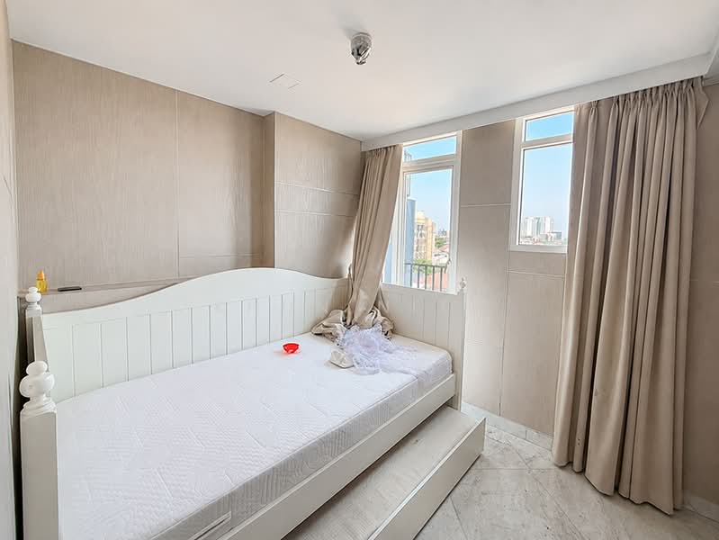 Maestro 01 Sathorn-Yenakat, Bangkok, 14 Yen Akat Road, Thung Maha Mek, Sathon, Bangkok, 3 Bedrooms, 138 sqm, Condo For Rent, by Khun Nita, 500501170 - DDproperty.com