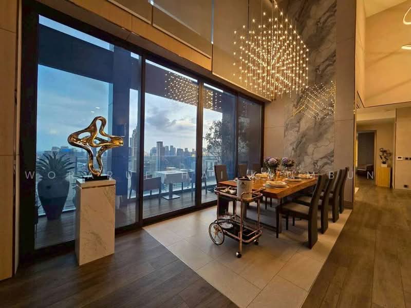 The Esse at Singha Complex, Bangkok, 1788 New Petchaburi Rd, Khlongtoei Nua, Watthana, Bangkok, 4 Bedrooms, 300 sqm, Condo For Rent, by Woraruethai Klumbun, 500501172 - DDproperty.com