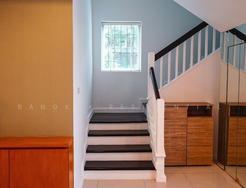 Townhouse, Bangkok, Rama 4 Road, Thung Maha Mek, Sathon, Bangkok, 3 Bedrooms, 350 sqm, Townhouse For Rent, by Bangkok Residential, 500501189 - DDproperty.com