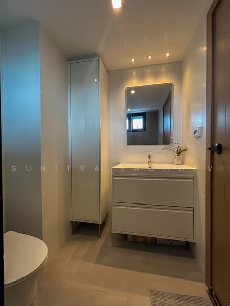 Floraville Condominium, Bangkok, 51 Pattanakarn, Suan Luang, Bangkok, 2 Bedrooms, 122 sqm, Condo For Sale, by Sunitra Sachdev, 500501192 - DDproperty.com