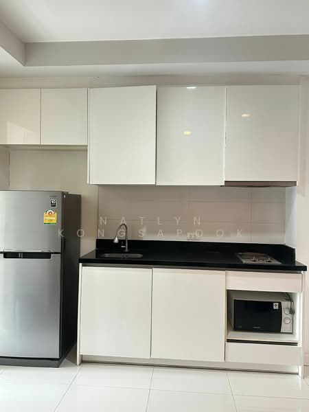 The Bloom Sukhumvit 71, Bangkok, Soi Sukhumvit 71, Phra Kanong Nua, Watthana, Bangkok, 1 Bedroom, 34 sqm, Condo For Rent, by Natlyn Kongsapook, 500501209 - DDproperty.com