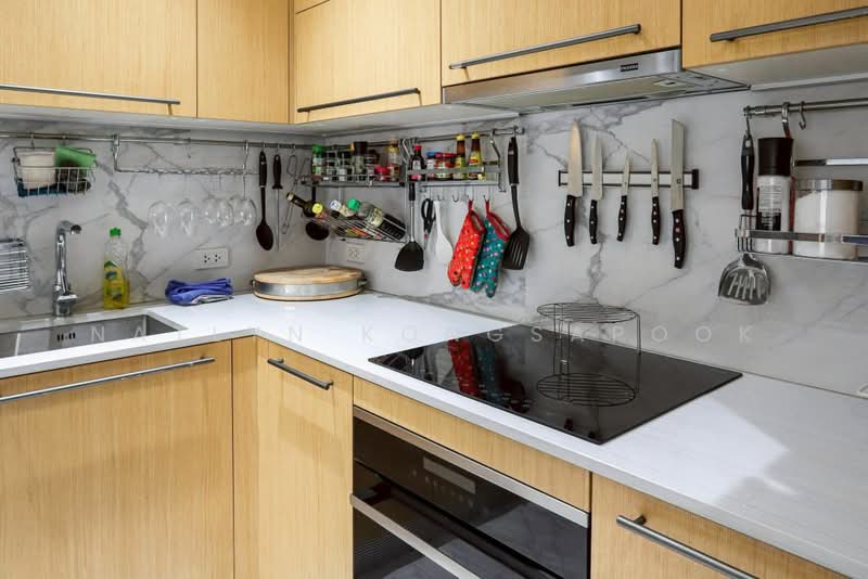 Baan Thanon Sarasin condominium, Bangkok, Sarasin, Lumphini, Pathum Wan, Bangkok, 2 Bedrooms, 93 sqm, Condo For Sale, by Natlyn Kongsapook, 500501213 - DDproperty.com