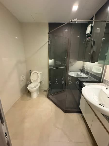 Vertiq Rama 4-Siam, Bangkok, 188 Si Phraya Road, Maha Phrutharam, Bang Rak, Bangkok, 2 Bedrooms, 62 sqm, Condo For Rent, by Natlyn Kongsapook, 500501225 - DDproperty.com