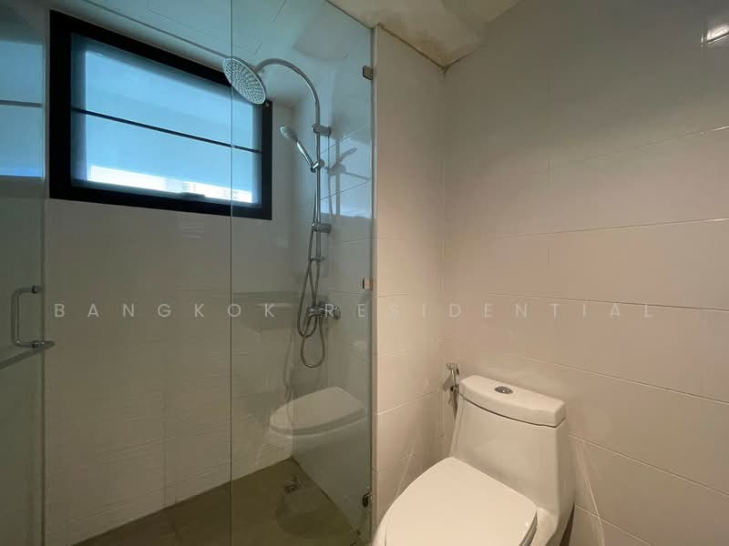 Villa Bajaj, Bangkok, Soi Sukhumvit 19, Khlongtoei Nua, Watthana, Bangkok, 3 Bedrooms, 240 sqm, Apartment For Rent, by Bangkok Residential, 500501226 - DDproperty.com
