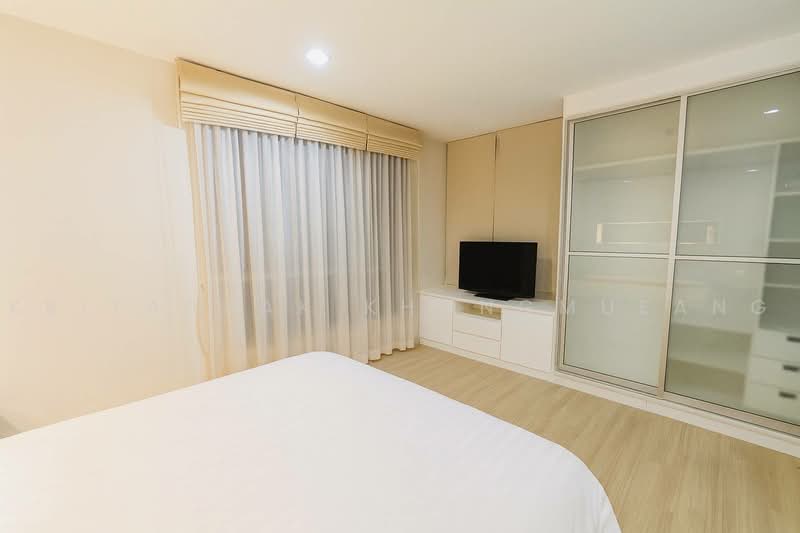 Life @ Sathorn 10 : ไลฟ์ แอท สาทร 10, กรุงเทพ, 48 ซอยสาทร 10 ถนนสาทร, สีลม, บางรัก, กรุงเทพ, 48 ตร.ม., คอนโด ให้เช่า, โดย Kritaphak Khongmueang, 500501256 - DDproperty.com
