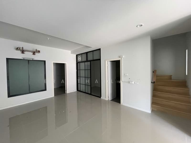 S Gate Town Ratchaphruek-Tivanon, Pathum Thani, Soi Plai Bua Phatthana, Bang Khu Wat Subdistrict, Mueang Pathum Thani District, Pathum Thani Province, Bang Khu Wat, Muang Pathum Thani, Pathum Thani, 4 Bedrooms, 128 sqm, Townhouse For Sale, by ERA Thailand, 500501261 - DDproperty.com