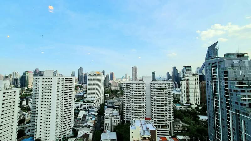 Piyathip Place : ปิยะทิพย์ เพลซ, กรุงเทพ, 24 ซอย พร้อมมิตร, คลองตันเหนือ, วัฒนา, กรุงเทพ, 375 ตร.ม., อพาร์ทเมนท์ ให้เช่า, โดย Sarawut Ratchawong, 500501270 - DDproperty.com