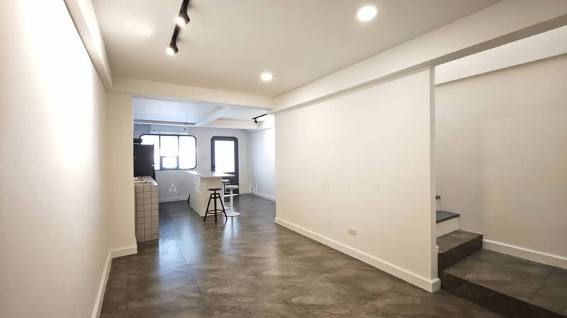 Newly renovated 2-story townhouse for rent in Soi Chokchai 4, pet-friendly (SPSAD4136), Bangkok, Lat Phrao, Bangkok, 3 Bedrooms, 120 sqm, Townhouse For Rent, by Agent Pla, 500501312 - DDproperty.com