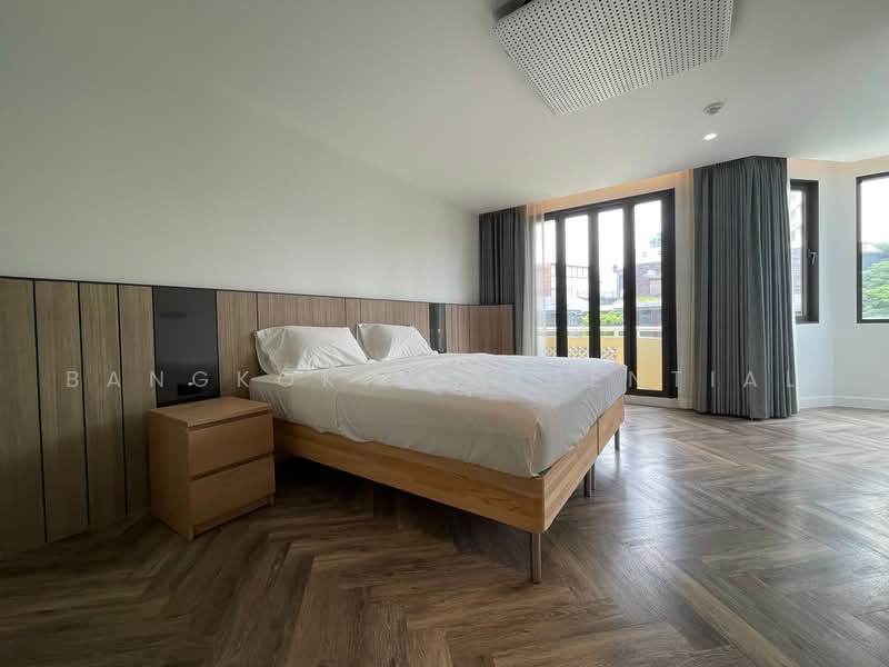 The Pentacles, Bangkok, 303 Thong Lo 15 Alley, Khlong Tan Nua, Watthana, Bangkok, 3 Bedrooms, 190 sqm, Apartment For Rent, by Bangkok Residential, 500501314 - DDproperty.com