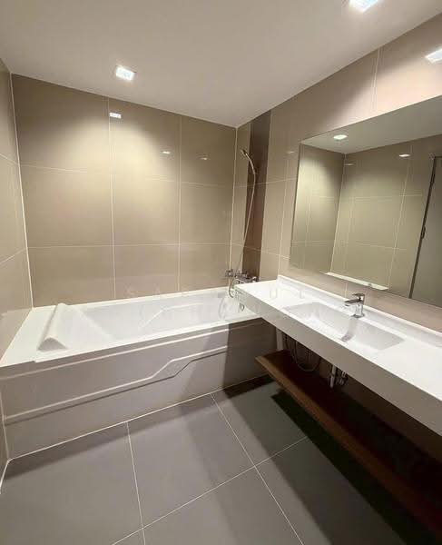 IDEO Sukhumvit 93, Bangkok, 2331 Soi Sukhumvit 93, Bang Chak, Phra Khanong, Bangkok, 2 Bedrooms, 53 sqm, Condo For Rent, by Sarawut Ratchawong, 500501338 - DDproperty.com