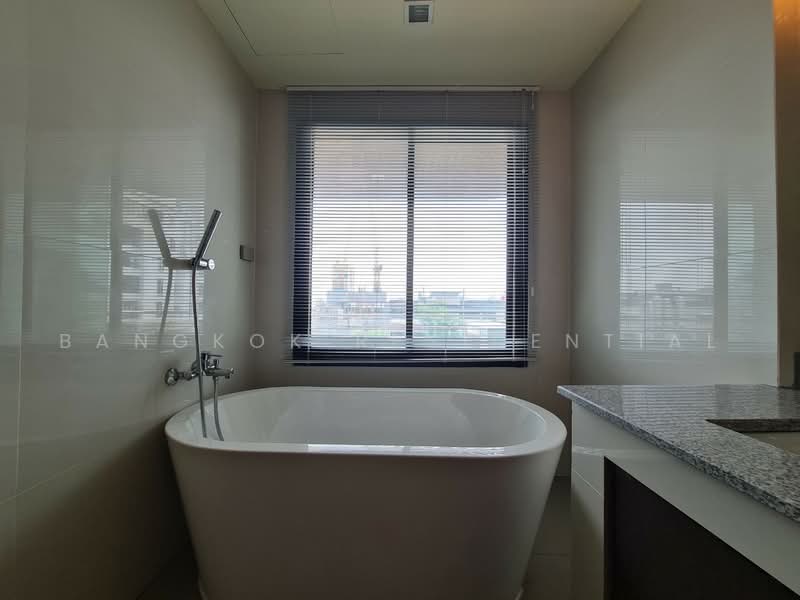 Rom Sai Residence, Bangkok, Sukhumvit Soi 55/25, Khlong Tan Nua, Watthana, Bangkok, 3 Bedrooms, 240 sqm, Apartment For Rent, by Bangkok Residential, 500501354 - DDproperty.com