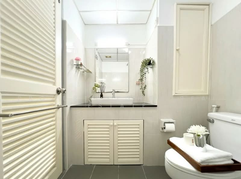 Silom Suite, Bangkok, Soi Sathorn 12, Sathorn Road, Silom, Bang Rak, Bangkok, 2 Bedrooms, 80 sqm, Condo For Rent, by PROPERTYSIGHTS REAL ESTATE, 500501378 - DDproperty.com