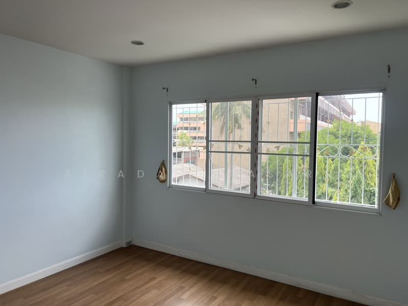 Prinyaluck Ekachai-Bangbon, Bangkok, Ekachai Road, Bang Bon, Bangkok, 4 Bedrooms, 74 sqm, Townhouse For Rent, by Airada Parasarn, 500501408 - DDproperty.com
