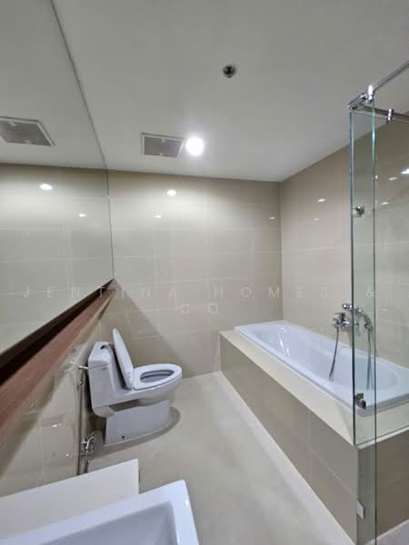 15 Sukhumvit Residences, Bangkok, Soi Sukhumvit 15, Khlongtoei Nua, Watthana, Bangkok, 1 Bedroom, 53 sqm, Condo For Rent, by Jentina Homes & Co, 500501440 - DDproperty.com