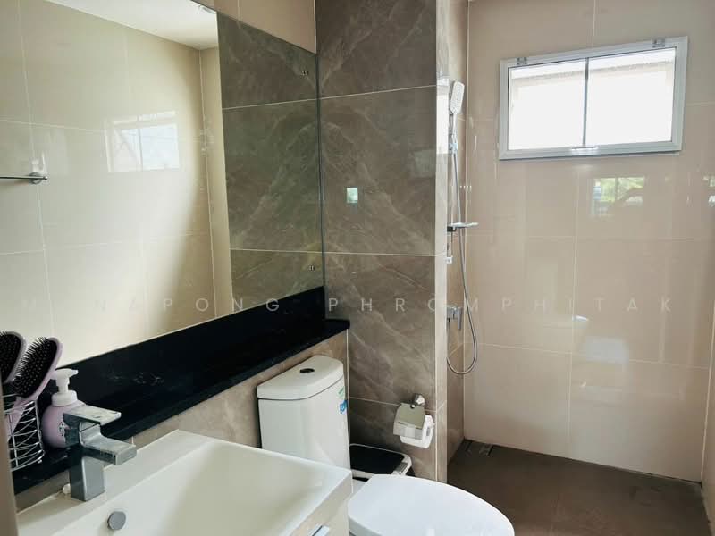 The Palm Krungthep Kreetha-Wongwaen, Bangkok, 29 Krungthep Kreetha Road, Saphan Sung, Bangkok, 5 Bedrooms, 222 sqm, Single Detached House For Sale, by Manapong Phromphitak, 500501456 - DDproperty.com