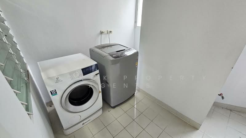 The Grand Sethiwan, Bangkok, 82 Soi Sukhumvit 24, Khong Tan, Khlong Toei, Bangkok, 3 Bedrooms, 250 sqm, Condo For Rent, by BANGKOK PROPERTY AGENTS, 500501517 - DDproperty.com