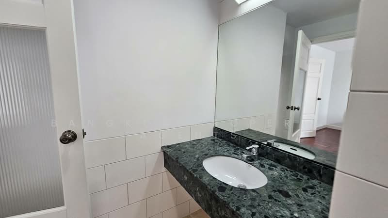 The Grand Sethiwan, Bangkok, 82 Soi Sukhumvit 24, Khong Tan, Khlong Toei, Bangkok, 3 Bedrooms, 250 sqm, Condo For Rent, by BANGKOK PROPERTY AGENTS, 500501517 - DDproperty.com